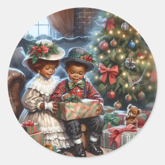 ヴィンテージの子どもたちがクリスマスプレゼントを開く ラウンドシール (正面)