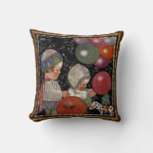 ヴィンテージの子ども誕生会、風船やおもちゃなど クッション (正面)