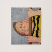 ヴィンテージの少年が懸垂をする、フィットネスとエクササイズ ジグソーパズル (縦)