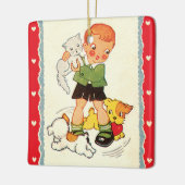 ヴィンテージの少年、子猫をレースする子犬から救う セラミックオーナメント (左)