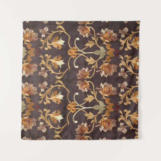 ヴィンテージの布地に刺繍の花を付け、背中に タペストリー (正面)