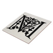 ヴィンテージの手紙Mのモノグラムの羊皮紙"M"のイニシャル タイル (側面)