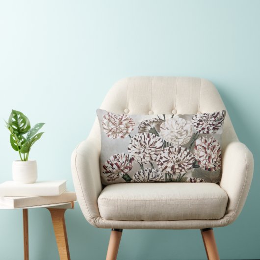 ヴィンテージの斑入りのカーネーションの花と灰色の空 ランバークッション (椅子)