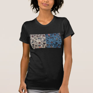 ヴィンテージの日本のな着物の織物(Bingata) Tシャツ
