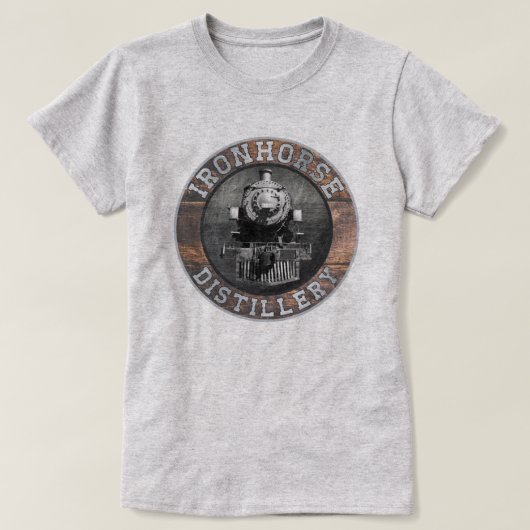 ヴィンテージの木金製鉄馬蒸留所 Tシャツ (デザイン正面)