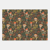 ヴィンテージの森のキノコ(濃い緑と赤素朴) ラッピングペーパーシート (正面2)