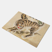 ヴィンテージの民画・松の木の下の虎 ドアマット (アングル)