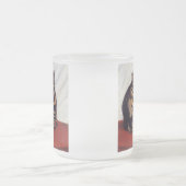 ヴィンテージの気難しい猫 フロストグラスマグカップ (中央)