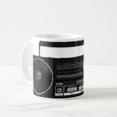 ヴィンテージの無線のマグ(黒) コーヒーマグカップ (正面左)
