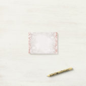 ヴィンテージの煙のモモの英国のバラのベージュニュートラル ポストイット (デスク上)