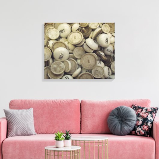 ヴィンテージの熱と冷たい磁器のノブ キャンバスプリント (インサイチュ (リビング))