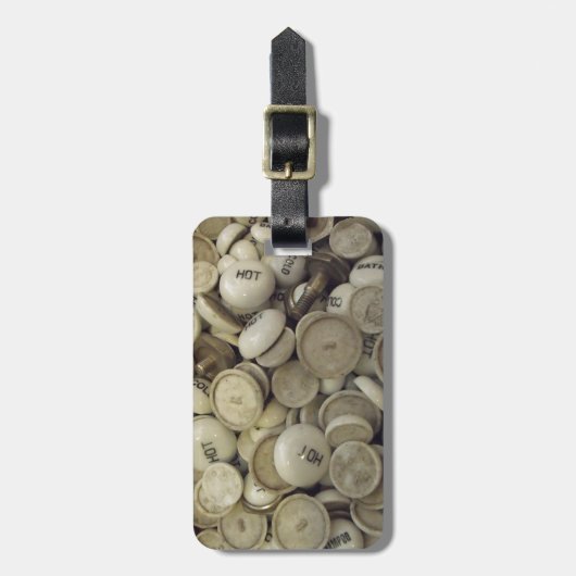 ヴィンテージの熱と冷たい磁器のノブ ラゲッジタグ (正面縦)