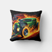 ヴィンテージの熱棒が夕暮れ時に炎の中を駆け抜ける クッション (正面)