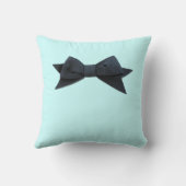 ヴィンテージの王冠のモノグラム クッション (裏面)