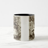 ヴィンテージの男の子と犬の休憩陶器のマグカップ ツートーンマグカップ (中央)