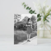 ヴィンテージの白黒の女の子の写モダン真 ポストカード (スタンド正面)