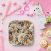 ヴィンテージの繊細な花のパターン。 ペーパープレート (パーティー)