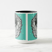 ヴィンテージの航海のなタコの入れ墨のスタイルの芸術のマグ マグカップ (中央)