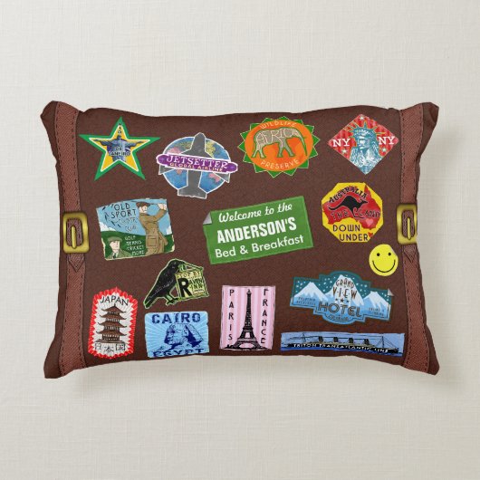 ヴィンテージの荷物の世界旅行スーツケースのステッカーの名前 アクセントクッション (正面)