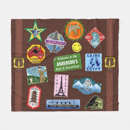 ヴィンテージの荷物の世界旅行スーツケースのステッカーの名前 フリースブランケット (正面(横))