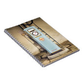 ヴィンテージの貝のガスのガソリンポンプ ノートブック (右側)