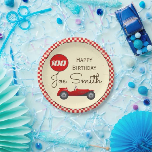 ヴィンテージの赤いレースカーおよび旗100の誕生日 ペーパープレート (パーティー)