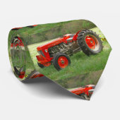 ヴィンテージの赤のトラクター ネクタイ (ロール)