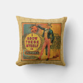 ヴィンテージの農産物のラベルのHarveyの果樹園のオレンジ クッション (正面)