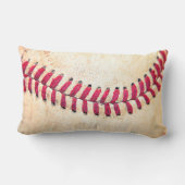 ヴィンテージの野球の赤いステッチは写真の上で閉まります ランバークッション (裏面)