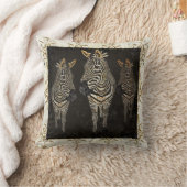 ヴィンテージの金ゴールド及びシマウマのMoJoの白い枕 クッション (ブランケット)