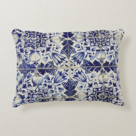 ヴィンテージの青い白いタイルパターン アクセントクッション