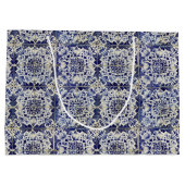 ヴィンテージの青い白いタイルパターン ラージペーパーバッグ (裏面)