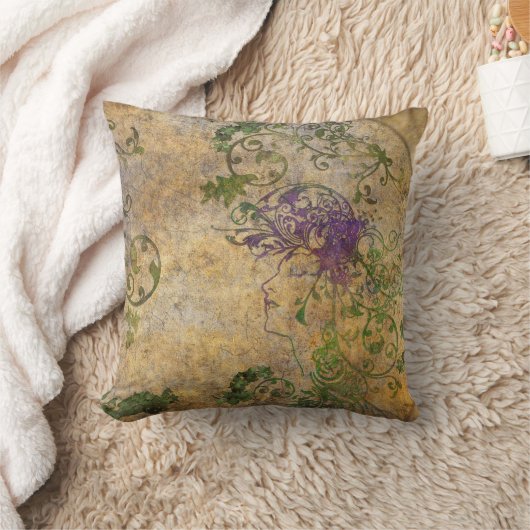 ヴィンテージの顔およびアラベスクの装飾的な枕 クッション (ブランケット)