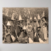 ヴィンテージの魔女が衣装を着て女性を撮影 ポスター (正面)