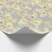 ヴィンテージの黄色のバラが柔らかい灰色の背景 ラッピングペーパー (角)
