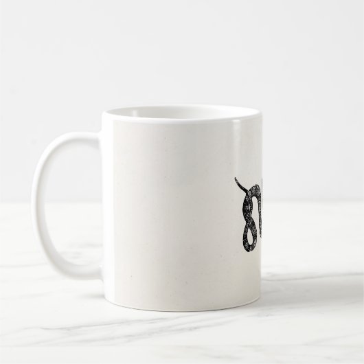 ヴィンテージの19世紀の毒蛇のヘビのアンティークは毒蛇を蛇行させます コーヒーマグカップ (左)