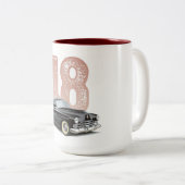 ヴィンテージの1948年のキャデラックのクーペ: 黒くクラシックな車 ツートーンマグカップ (正面右)