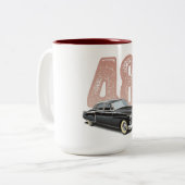 ヴィンテージの1948年のキャデラックのクーペ: 黒くクラシックな車 ツートーンマグカップ (正面左)