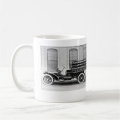 ヴィンテージのPackardのトラックのマグ コーヒーマグカップ (左)