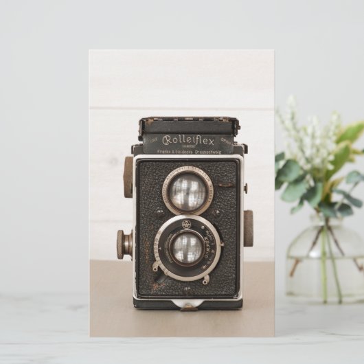 ヴィンテージのRolleiflex対レンズのカメラ 便箋 (スタンド正面)