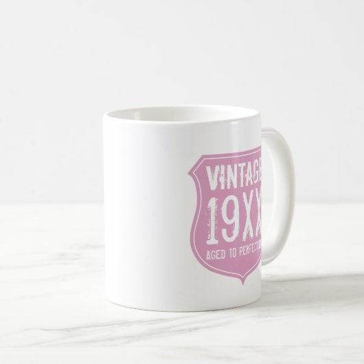 ヴィンテージは女性のための完全さの誕生日のマグに老化しました コーヒーマグカップ (正面右)