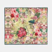 ヴィンテージみすぼらしいシックなバラと花瓶の黄色 フリースブランケット (正面(横))