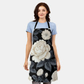 ヴィンテージアイボリーバラ&牡丹 エプロン (着用した状態)