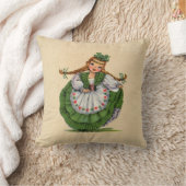ヴィンテージアイリッシュガール伝統的ドレス クッション (ブランケット)