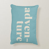 ヴィンテージアドベンチャータイポグラフィインブルートラベル愛好家 アクセントクッション (裏面(縦))