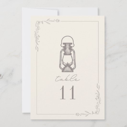 ヴィンテージアメジスト結婚ランタンのテーブル番号 招待状 (正面)