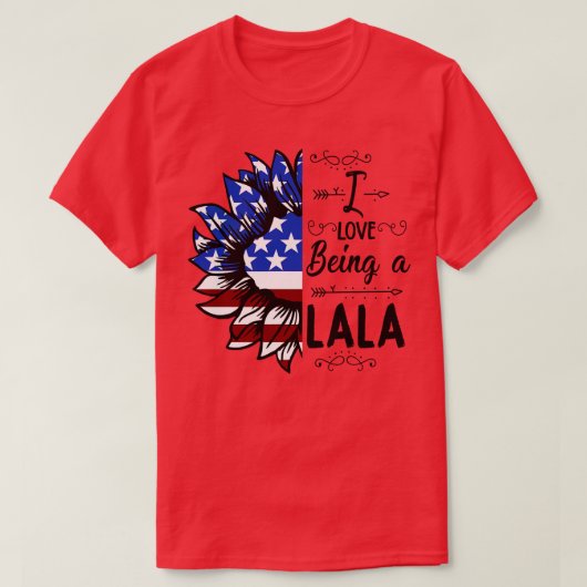 ヴィンテージアメリカ国旗でララが幸せになるのが大好き Tシャツ (デザイン正面)