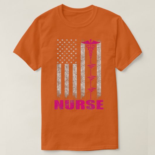 ヴィンテージアメリカ国旗の愛国的プライドナース Tシャツ (デザイン正面)