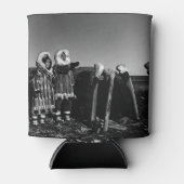 ヴィンテージアラスカの毛皮の服エスキモ北極帯sod igloo 缶クーラー (正面)