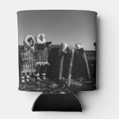 ヴィンテージアラスカの毛皮の服エスキモ北極帯sod igloo 缶クーラー (裏面)